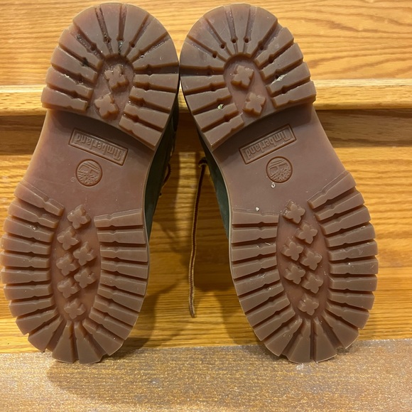 Timberland boys boots olive colour - Picture 2 of 5